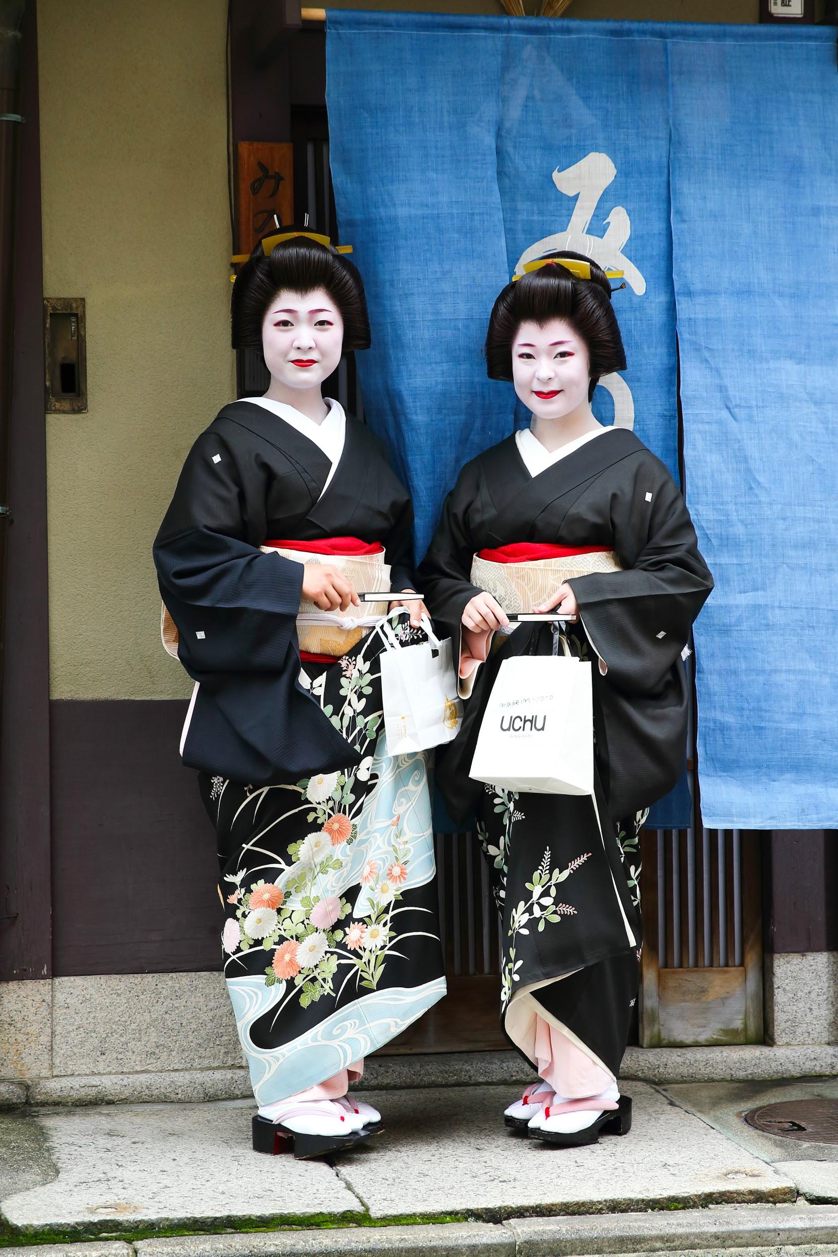 八朔の挨拶まわり 「京都・祇園甲部芸妓、佳つ雛日記！」vol.5｜コラム