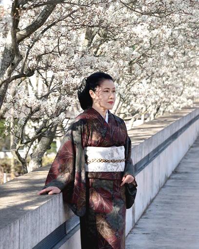 大島紬の反物から、贅沢なコート4種を制作 「MariMaedaの着物