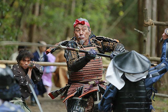 映画製作は長年の夢！茶道具問屋が手掛けた時代劇『信虎』「きもの de