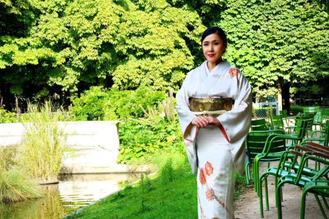 京都 安い 着物 優彩 ルーブル美術館