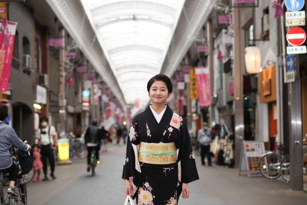 人気芸妓・紗月さん、引き祝いを終えて祇園街を巣立つ｜コラム｜きもの ...