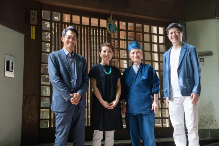 鎌倉友禅 坂井教人さん・坂井三智子さん（神奈川県鎌倉 市）「バイヤー野瀬の、きもの産地巡り」vol.7｜コラム｜きものと（着物メディア）│きものが紡ぐ豊かな物語。－京都きもの市場