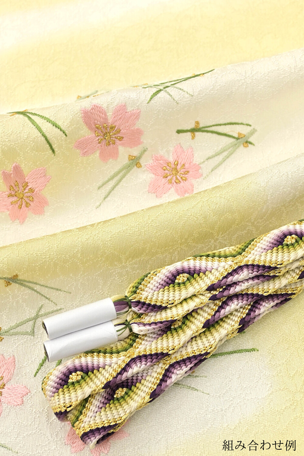 水着/浴衣帯揚げ　帯上げ　帯あげ　薄紫地　桜柄の刺繍　ししゅう