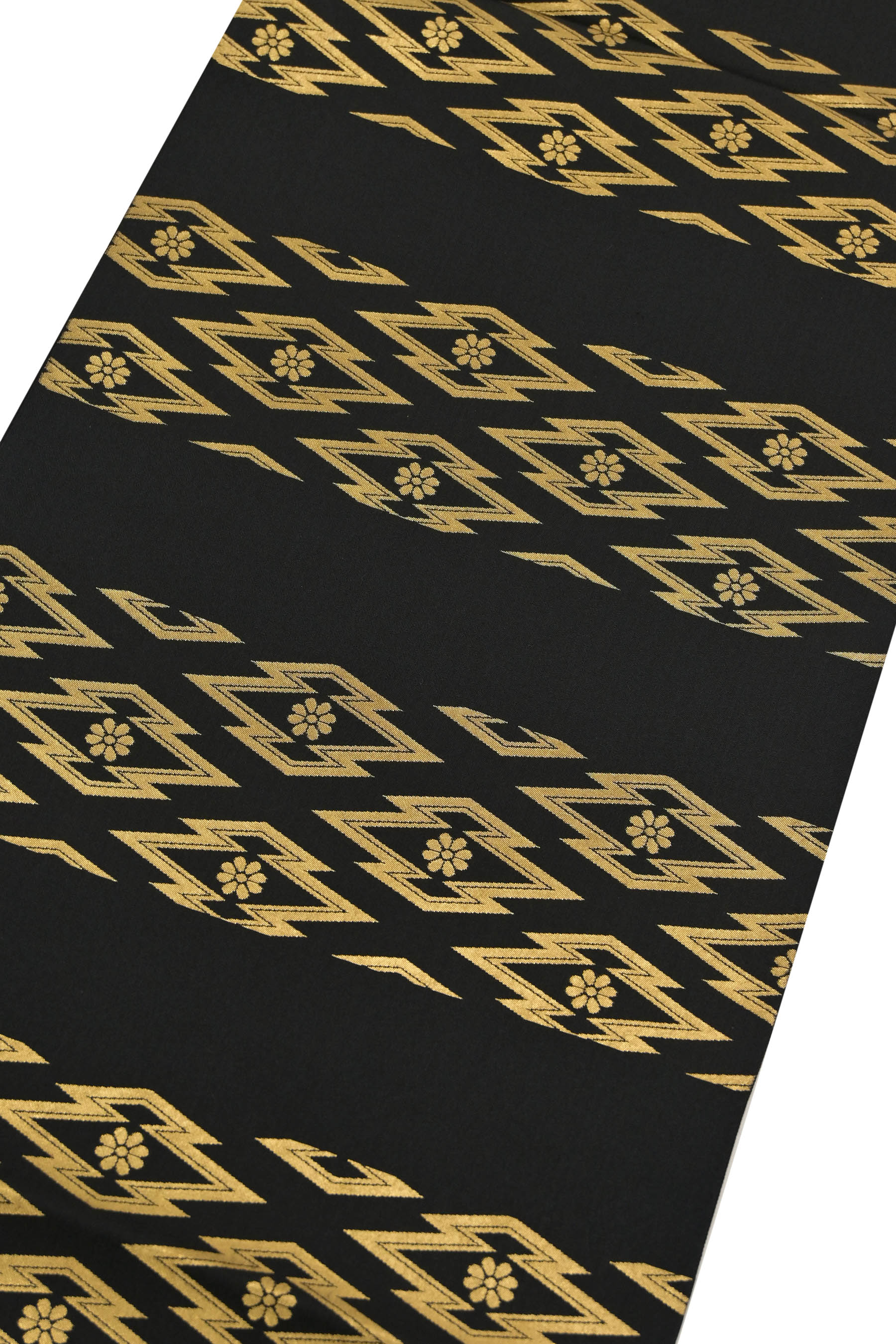 川島織物」謹製 細い金糸が全体に施されてる 菱紋様 本袋帯の+