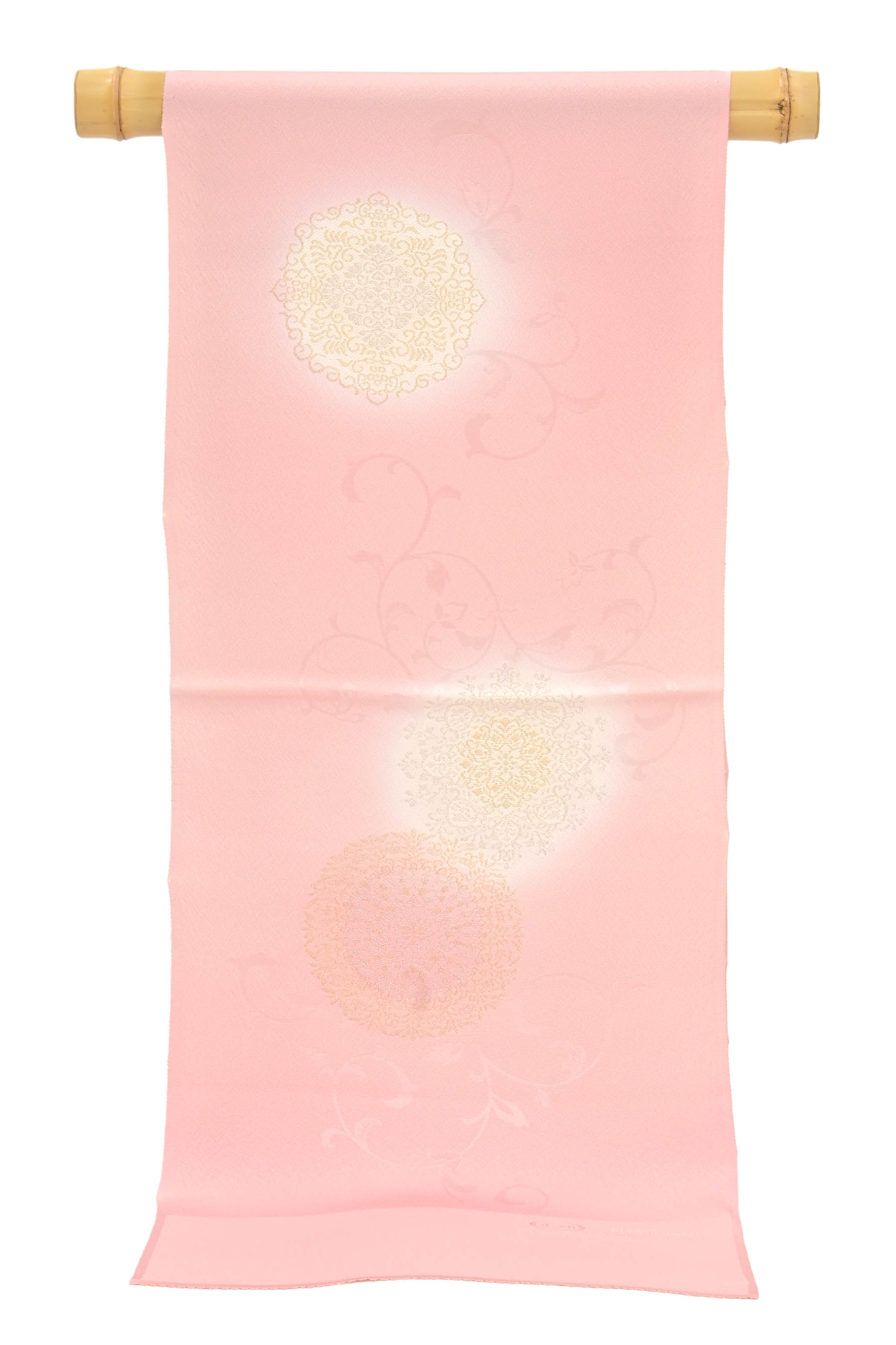 16500帯揚げ　縫取5枚朱子梅桜　【渡敬】　桜色　ピンク　暈し染め