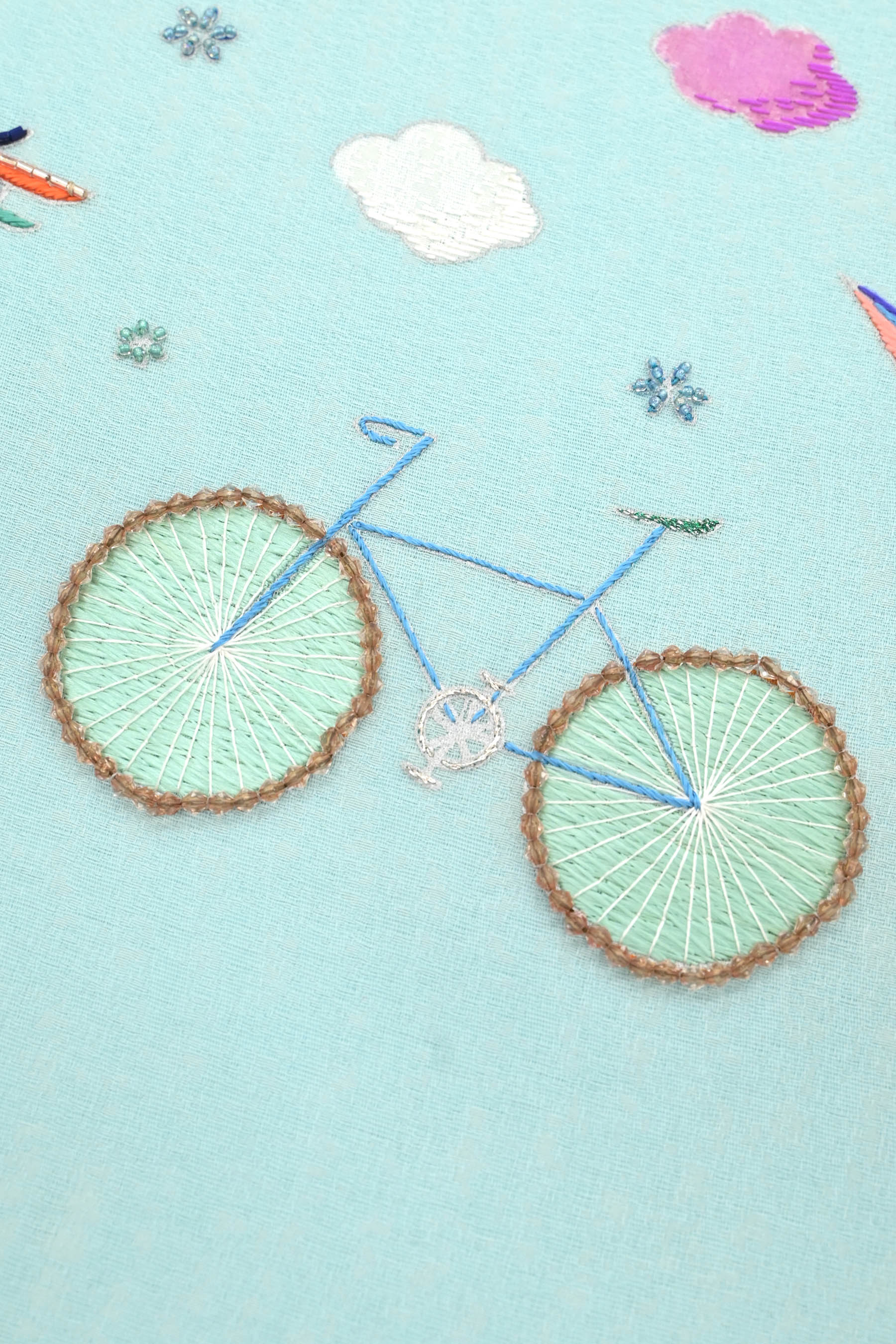 【匠工芸 いけぐち】 特選本手彦根刺繍袋帯 「自転車」 細密な刺繍に遊び心。 絵本のような世界観にひと目で虜！|京都きもの市場【日本最大級の ...