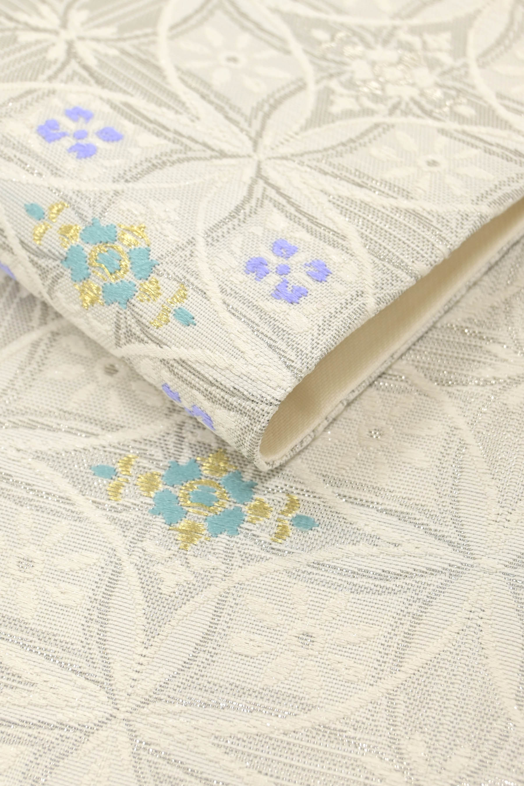 【新品】西陣織　袋帯　お仕立て上がり　松本テル　プラチナ箔発送の際は折り畳んで包装します