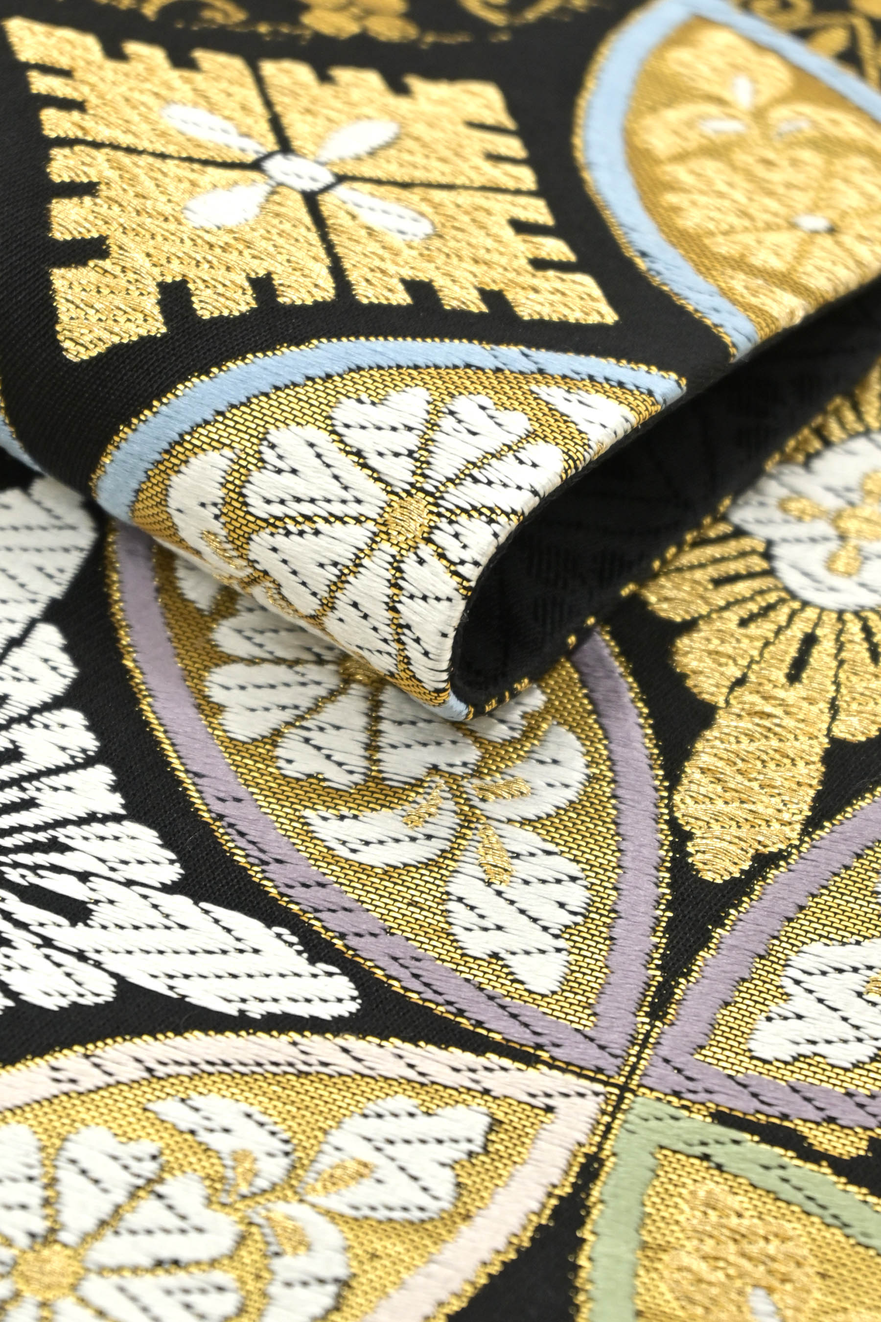年に一度の大決算SALE】 【都（みやこ）】 特選西陣織袋帯 「七宝菱祥紋」 名門ならではの風格と高級感。 確かな一条。| |京都きもの 市場【日本最大級の着物通販サイト】